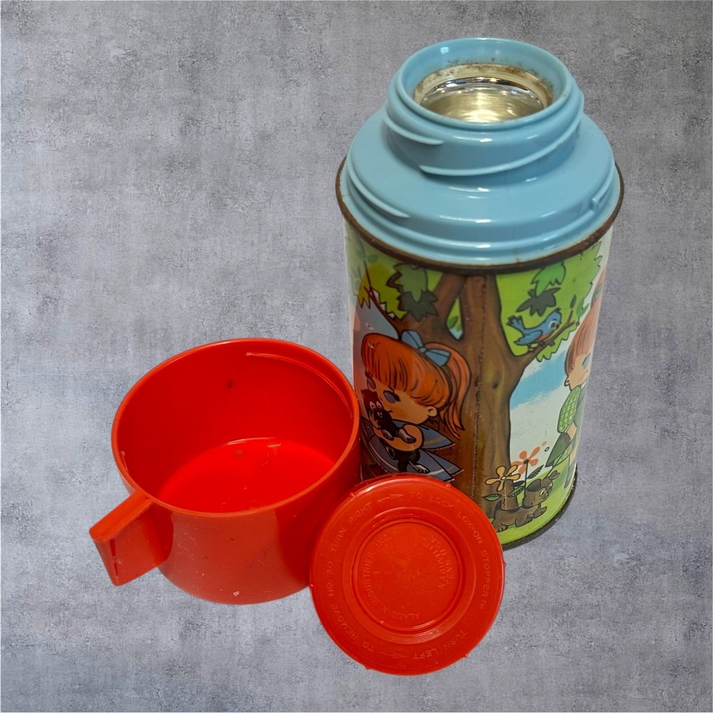 Aladdin Kewtie Pie Thermos‎ Kids 8oz Multi Fair Vintage Metal Cup Stopper 1970s